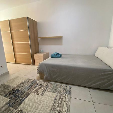 Sliema 2Bed With Backyard Leilighet Eksteriør bilde